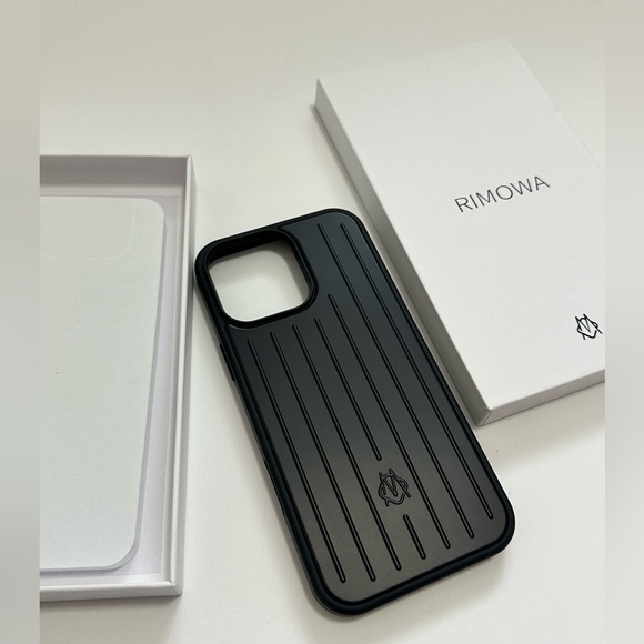 Rimowa Iphone Case Aluminum For Iphone 16 Pro - Picture 7 of 8